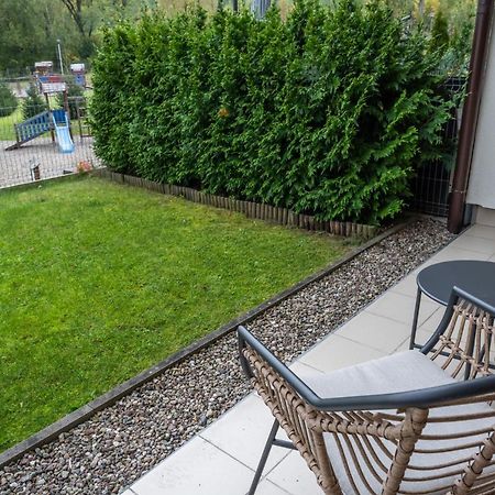 Two Garden Apartment, Apartament z dwoma tarasami i ogrodkami Polanica-Zdrój Buitenkant foto