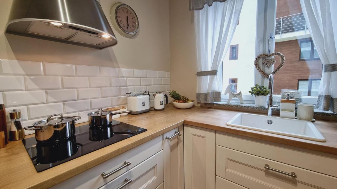 Two Garden Apartment, Apartament z dwoma tarasami i ogrodkami Polanica-Zdrój Buitenkant foto