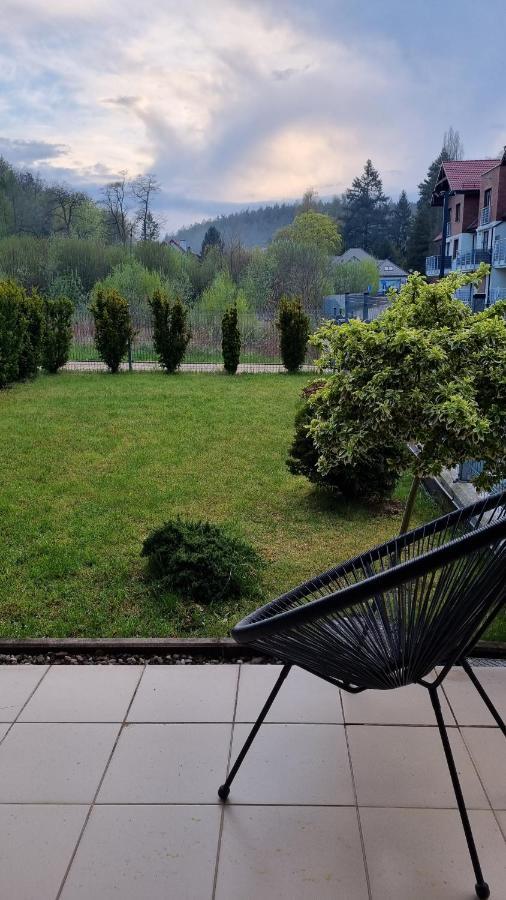 Two Garden Apartment, Apartament z dwoma tarasami i ogrodkami Polanica-Zdrój Buitenkant foto